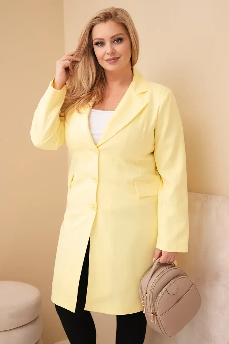 Žltý plus size kabát s golierom