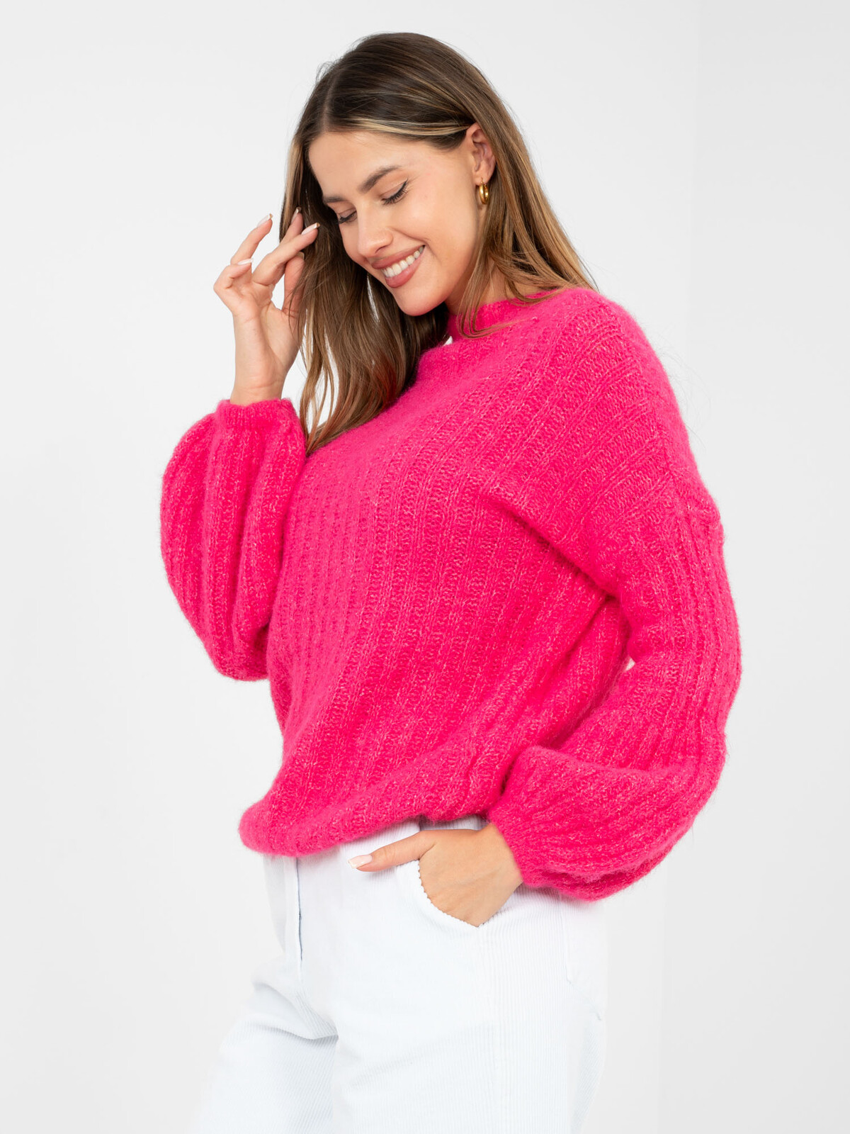 Dámsky sveter s naberanými rukávmi fuchsiový
