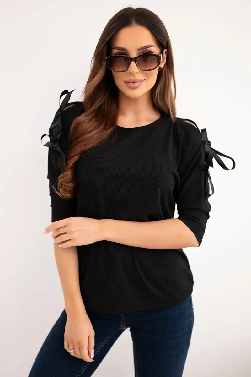 Kesi blúzka s ozdobnými stuhami čierna