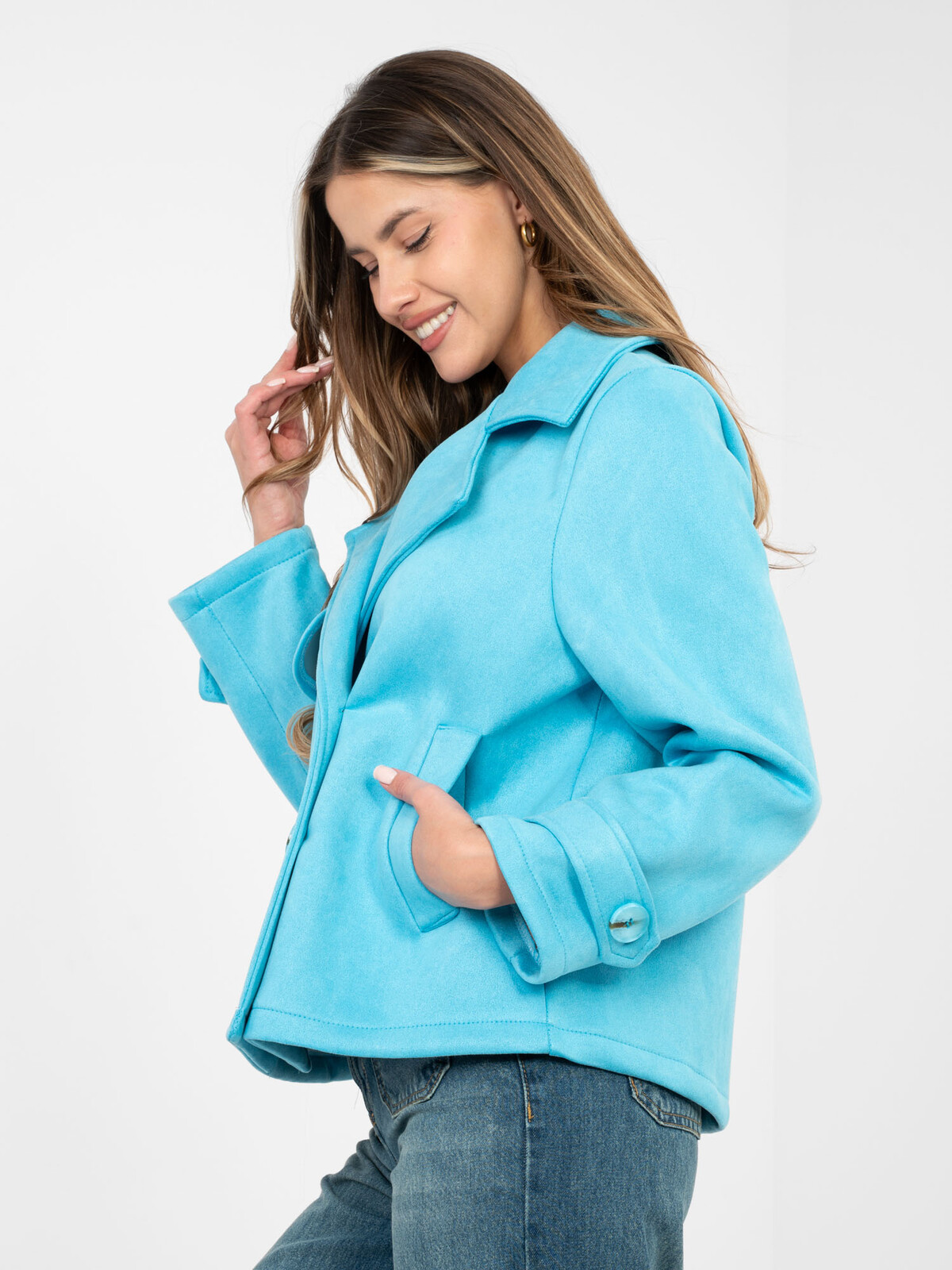 Svetlomodrý zamatový kabát s golierom