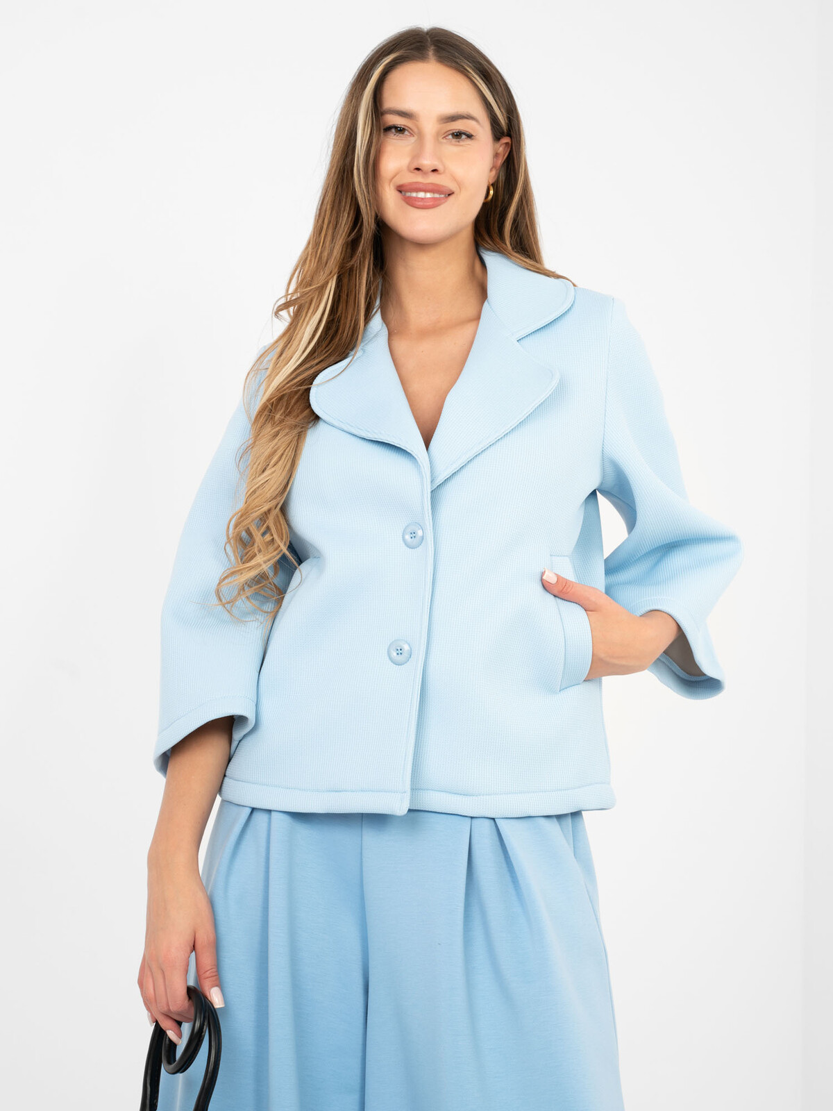 Svetlomodrý prechodný plášť s 3/4 rukávom