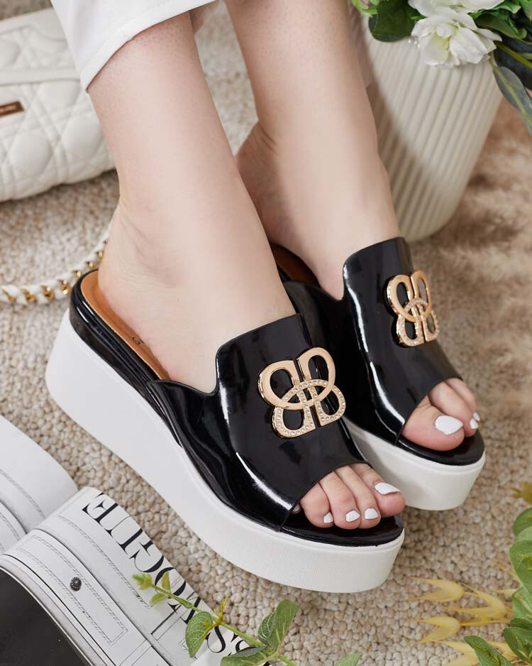 Lakovane dámske žabky Resti