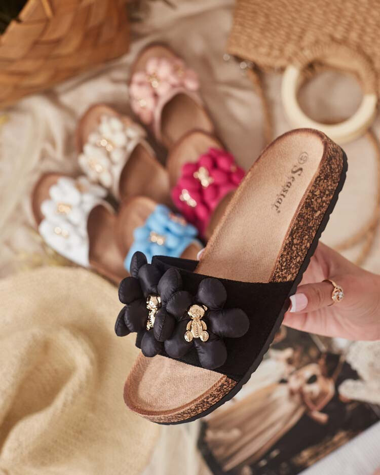 Dámske žabky so zlatými medvedíkmi a kvetmi