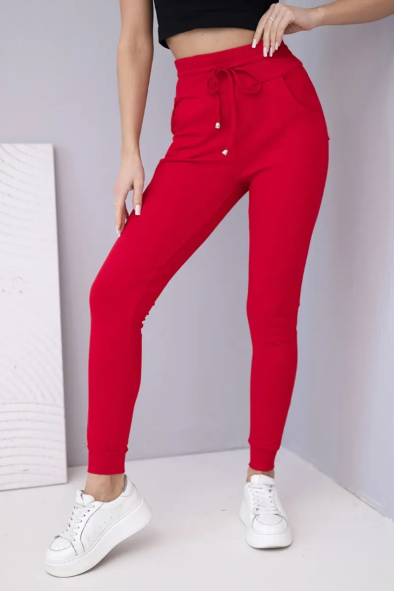 Dámske tepláky s vysokým pásom na šnurovanie červené