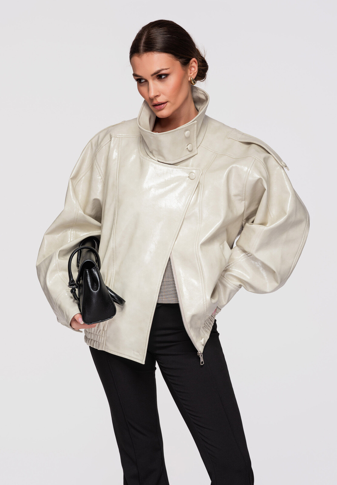 Dámska krátka bunda LARICA