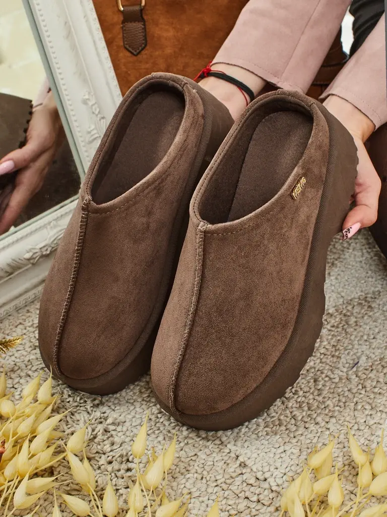 Dámske krátke snehule z umelej kožušiny