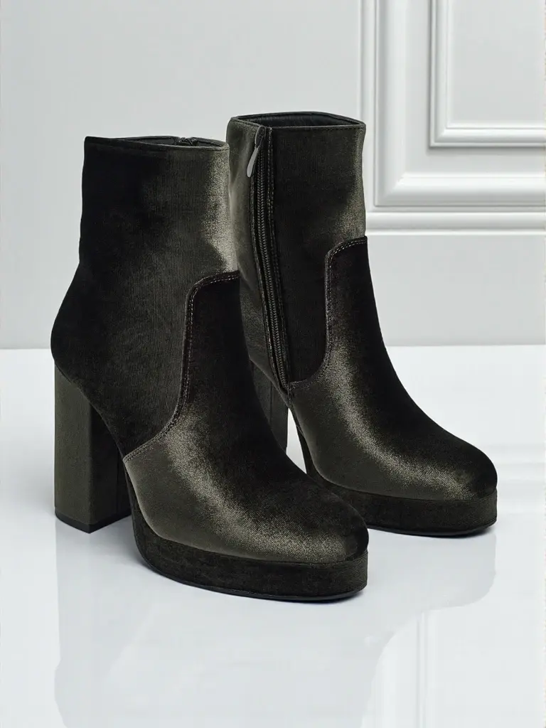 Resti dámske členkové čižmy na podpätku