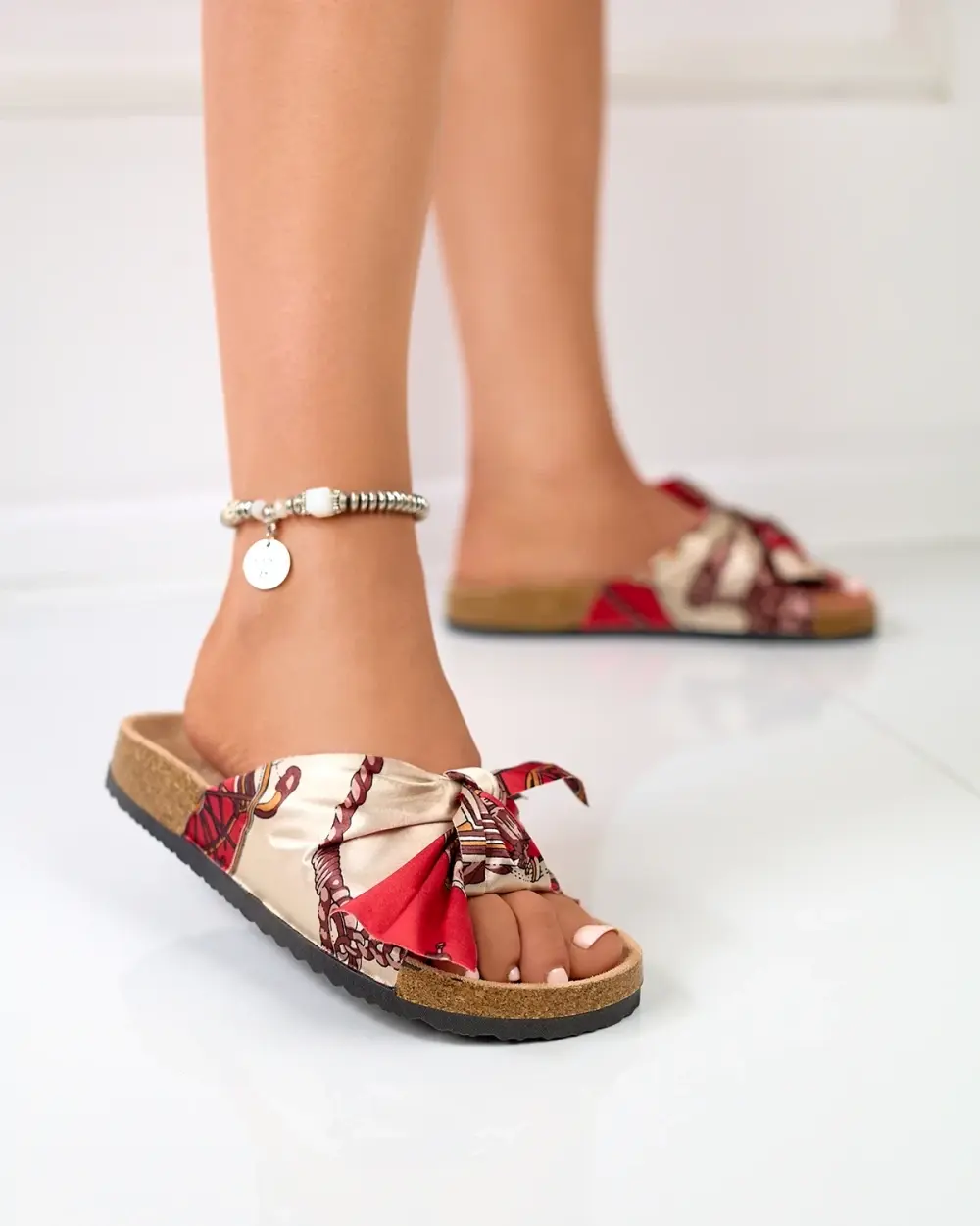 Dámske červené šľapky s textilným zvrškom Laneso