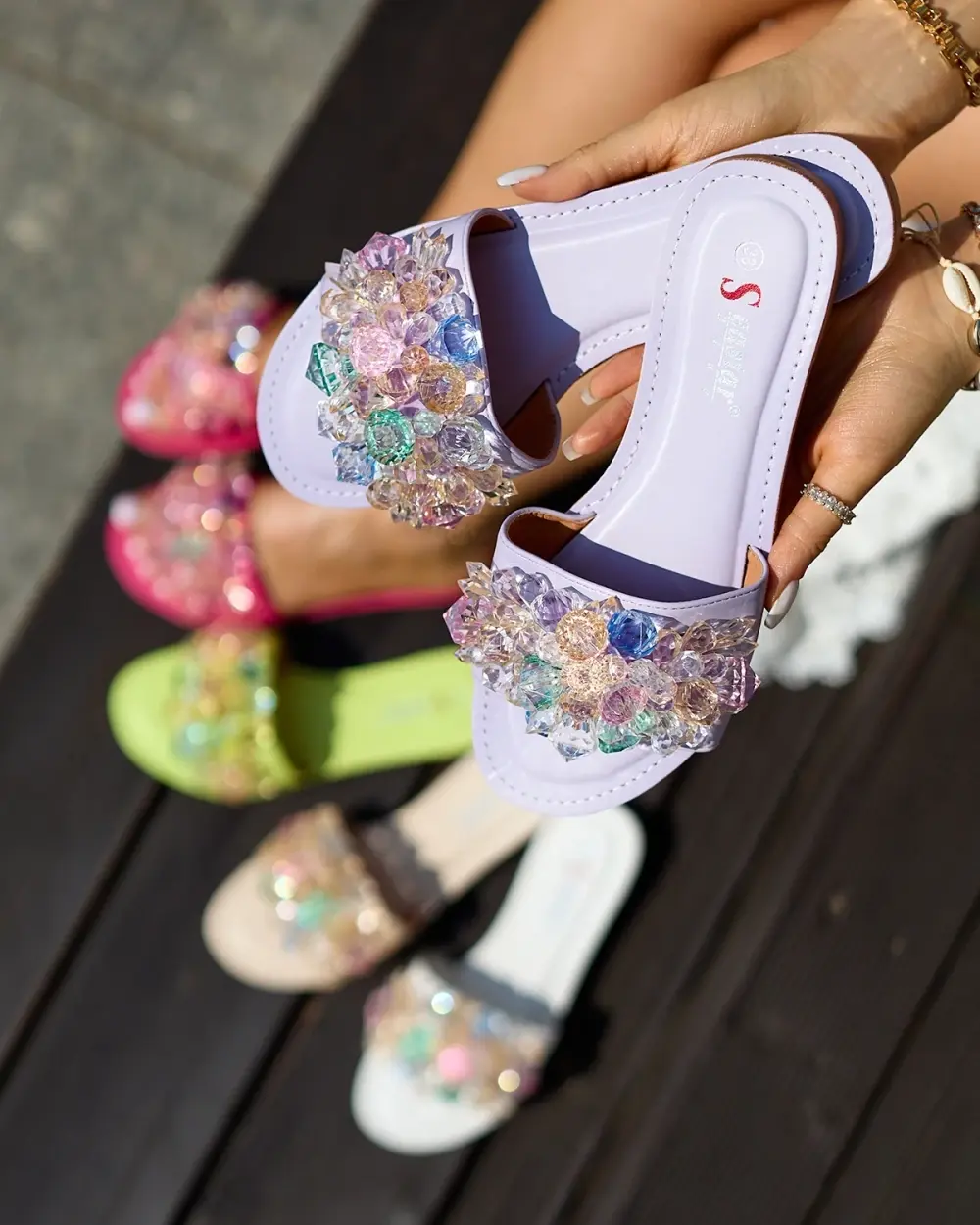 Dámske šľapky Resti Royalfashion s kryštálmi