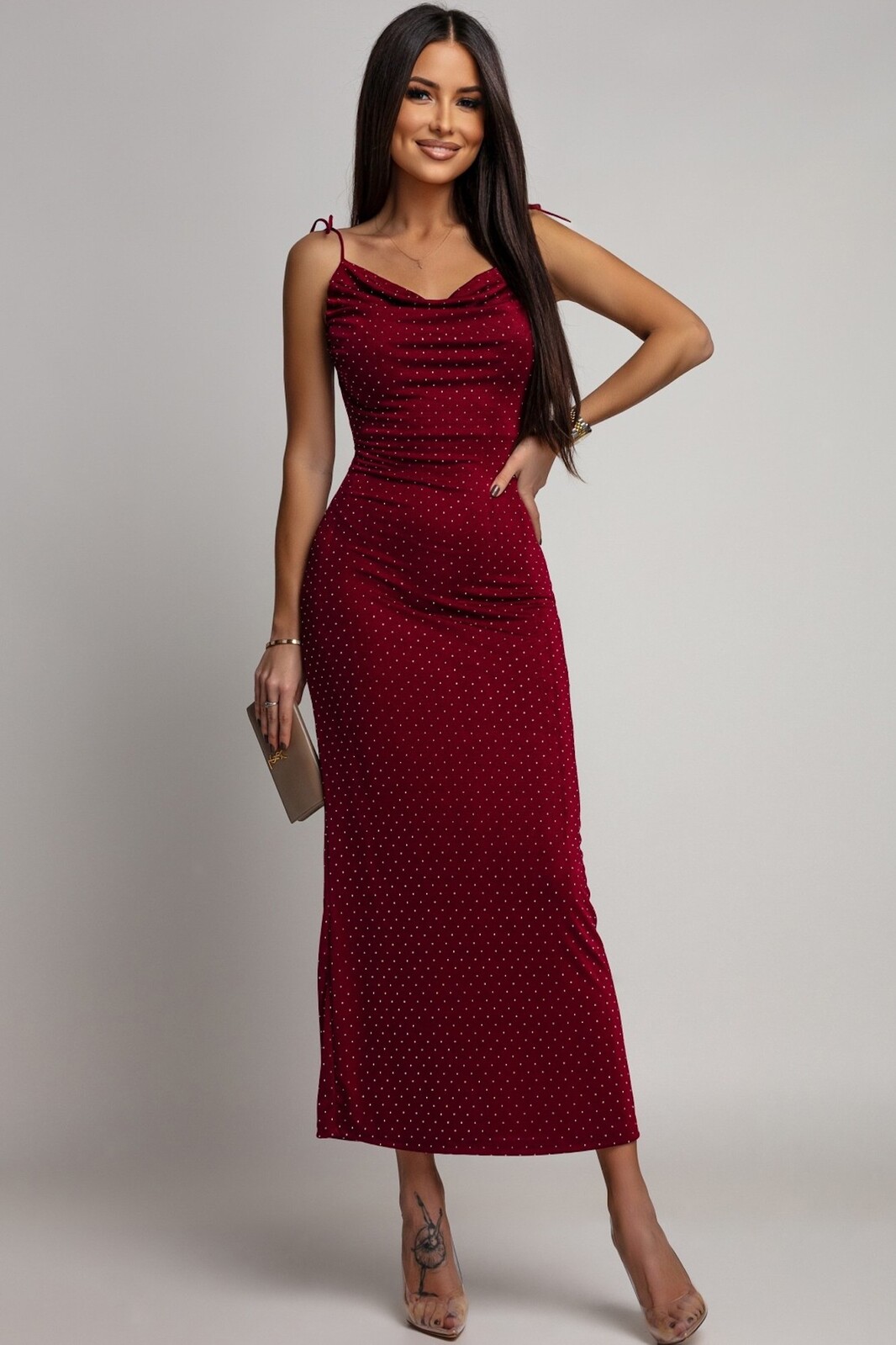 Azzurra Bordové priliehavé šaty s kamienkami Veľkosť: UNI