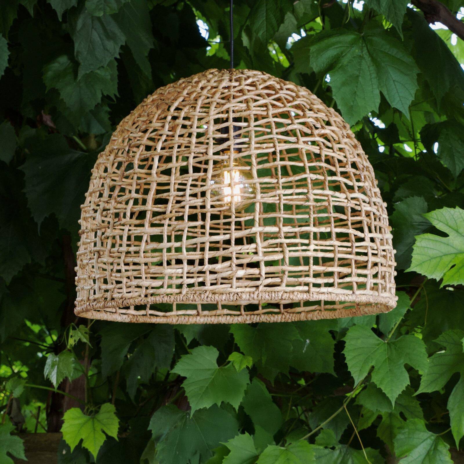 Vonkajšia závesná lampa Cebu, Lampakanay, Ø 57 cm, zástrčka, IP44