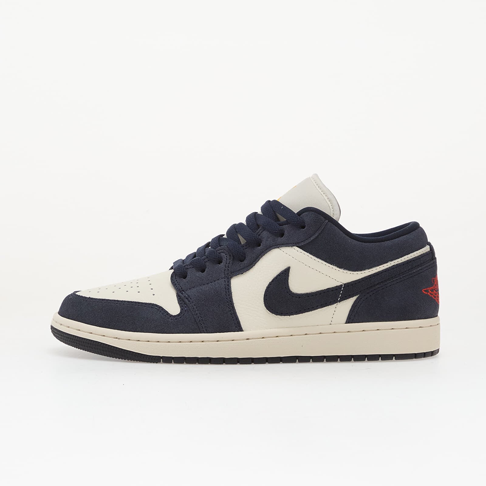 Tenisky Air Jordan 1 Low Se Obsidian/ Obsidian-University Gold EUR 42.5