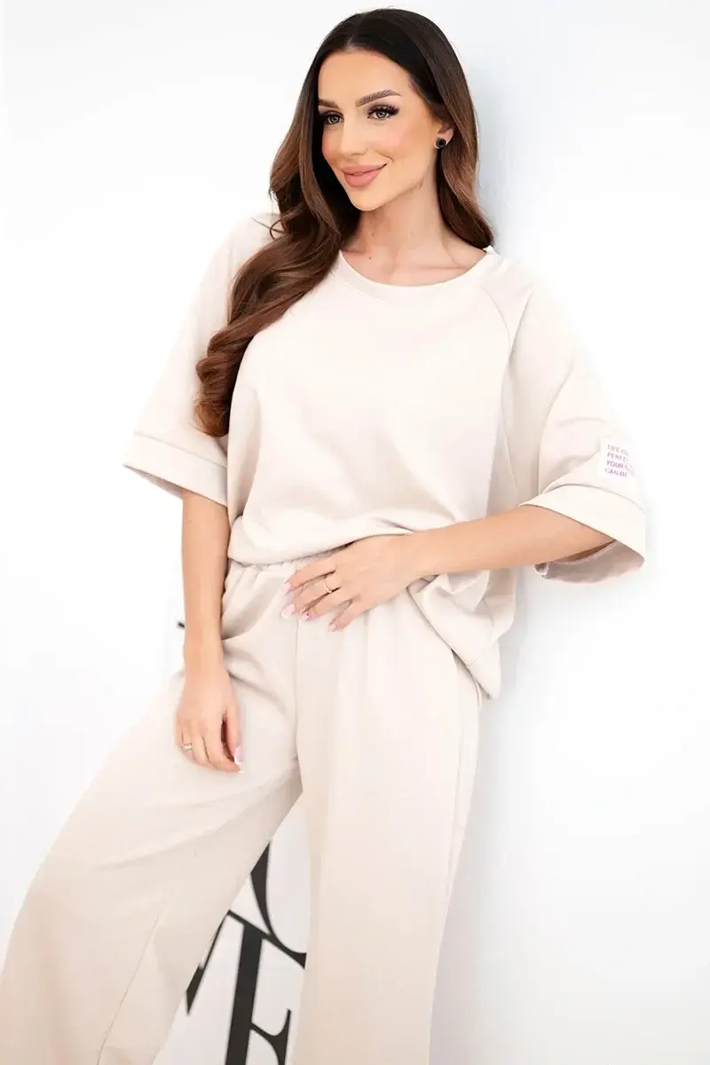 Kesi Włoski dámska súprava: mikina a široké nohavice, béžová