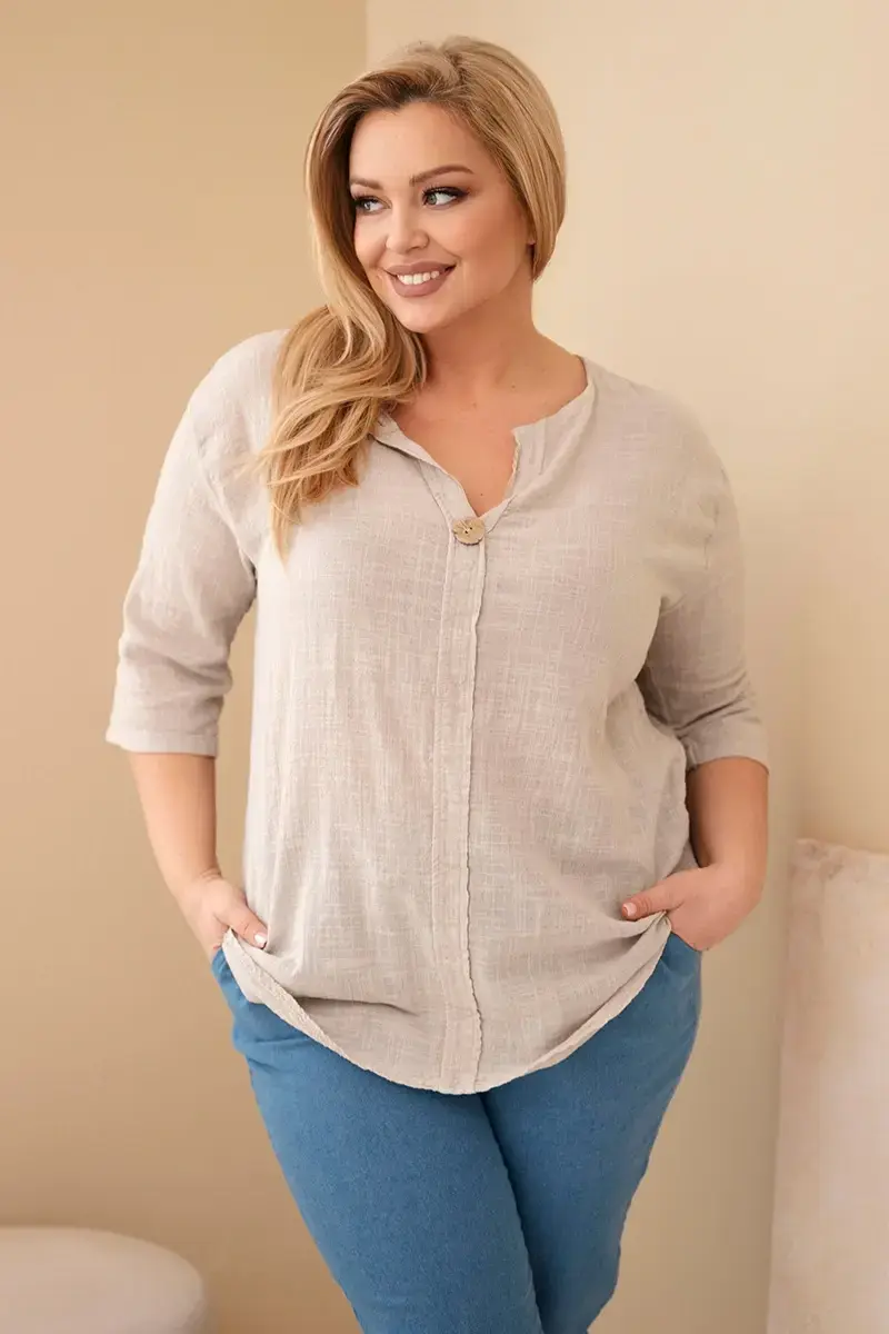 Kesi Plus Size blúzka s ozdobnými gombíkmi béžová