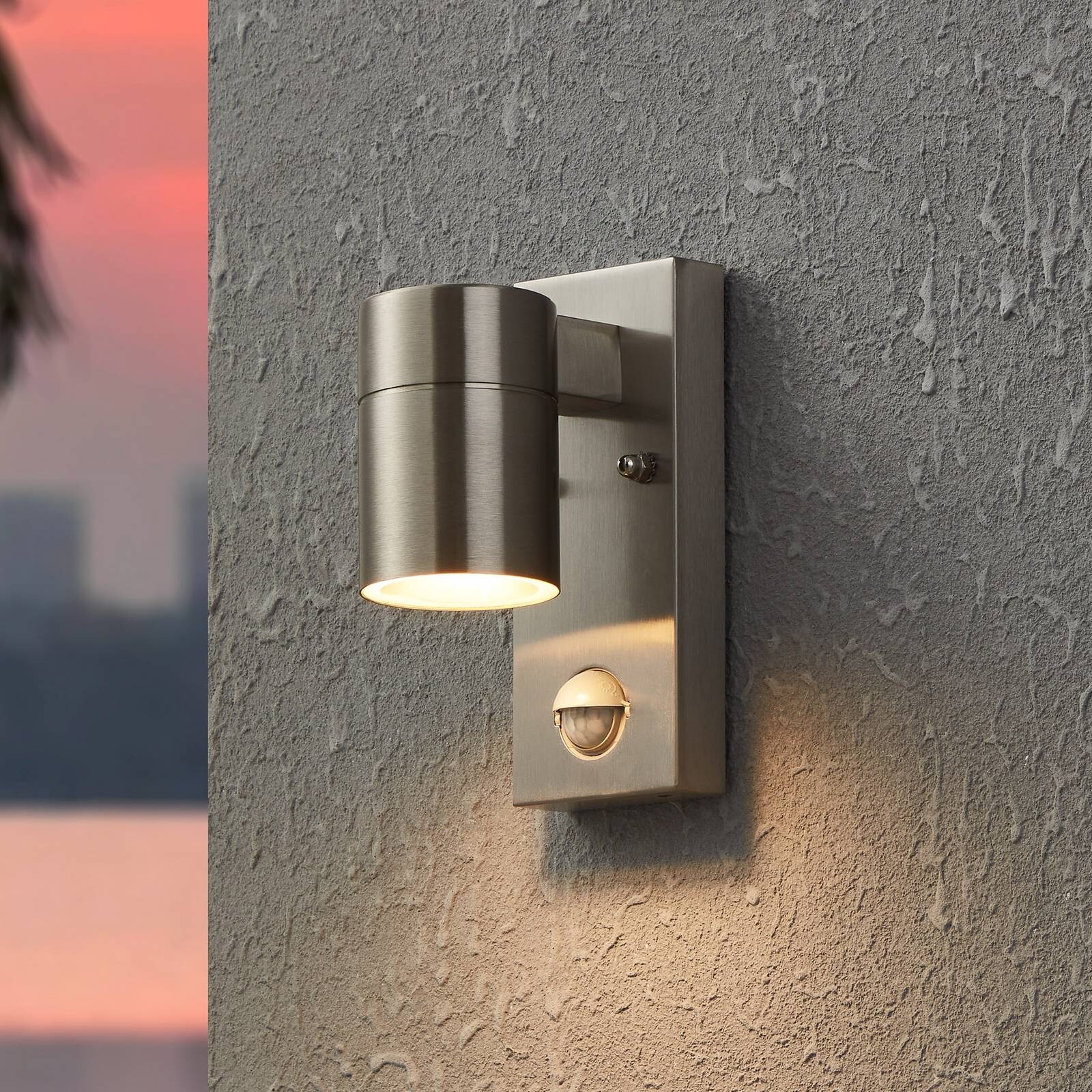 LED nástenné svetlo Riga 5 v farbe nerezovej ocele, 16 cm nerezový senzor