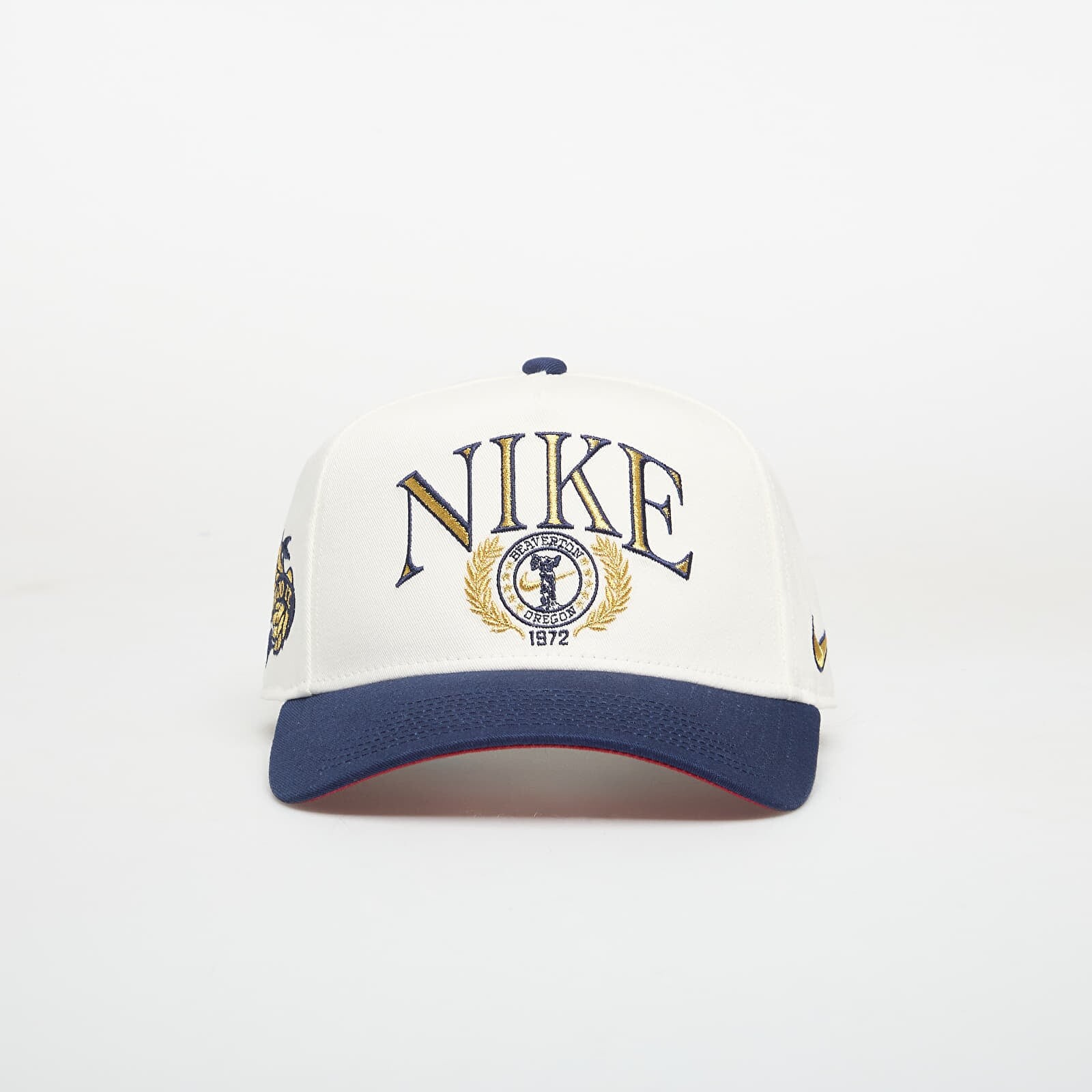 Šiltovka Nike Rise Structured A-Frame Cap Sail/ Midnight Navy/ Team Crimson universal