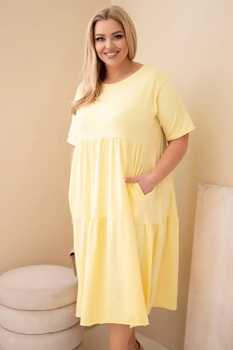 Kesi dámske krátke šaty Plus Size s volánmi žlté