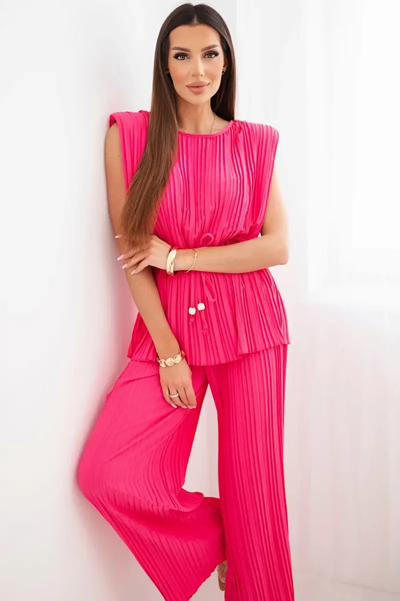 Ružová plisovaná súprava s viazanou blúzkou