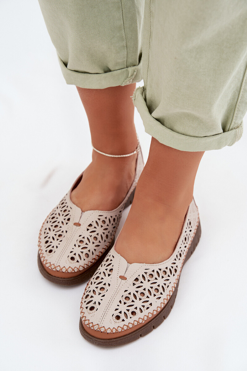 Dámske dierkované balerínky z pravej kože