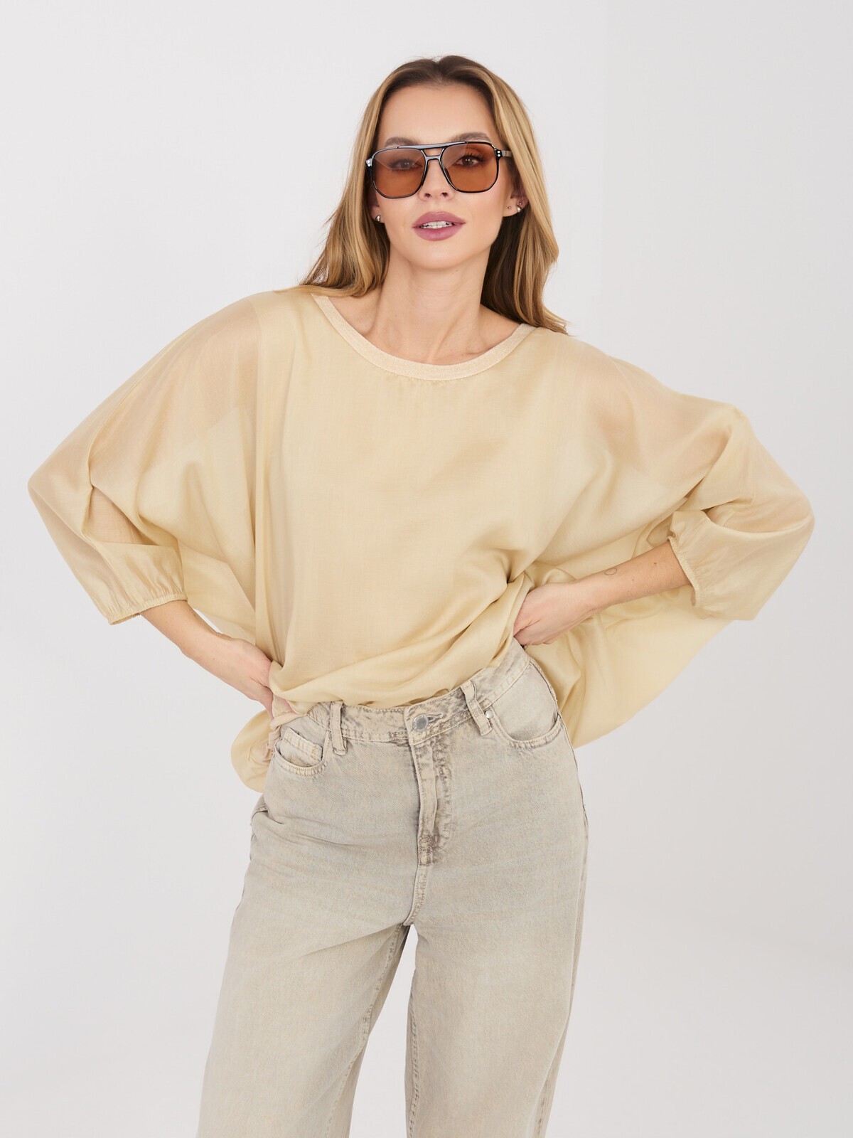 Béžová blúzka s netopierími rukávmi
