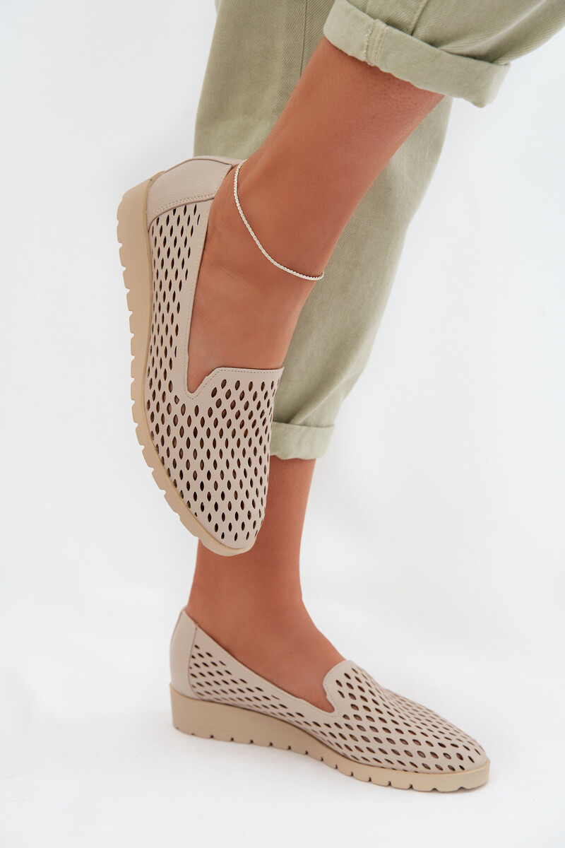 Dámske perforované mokasíny béžové Flariette