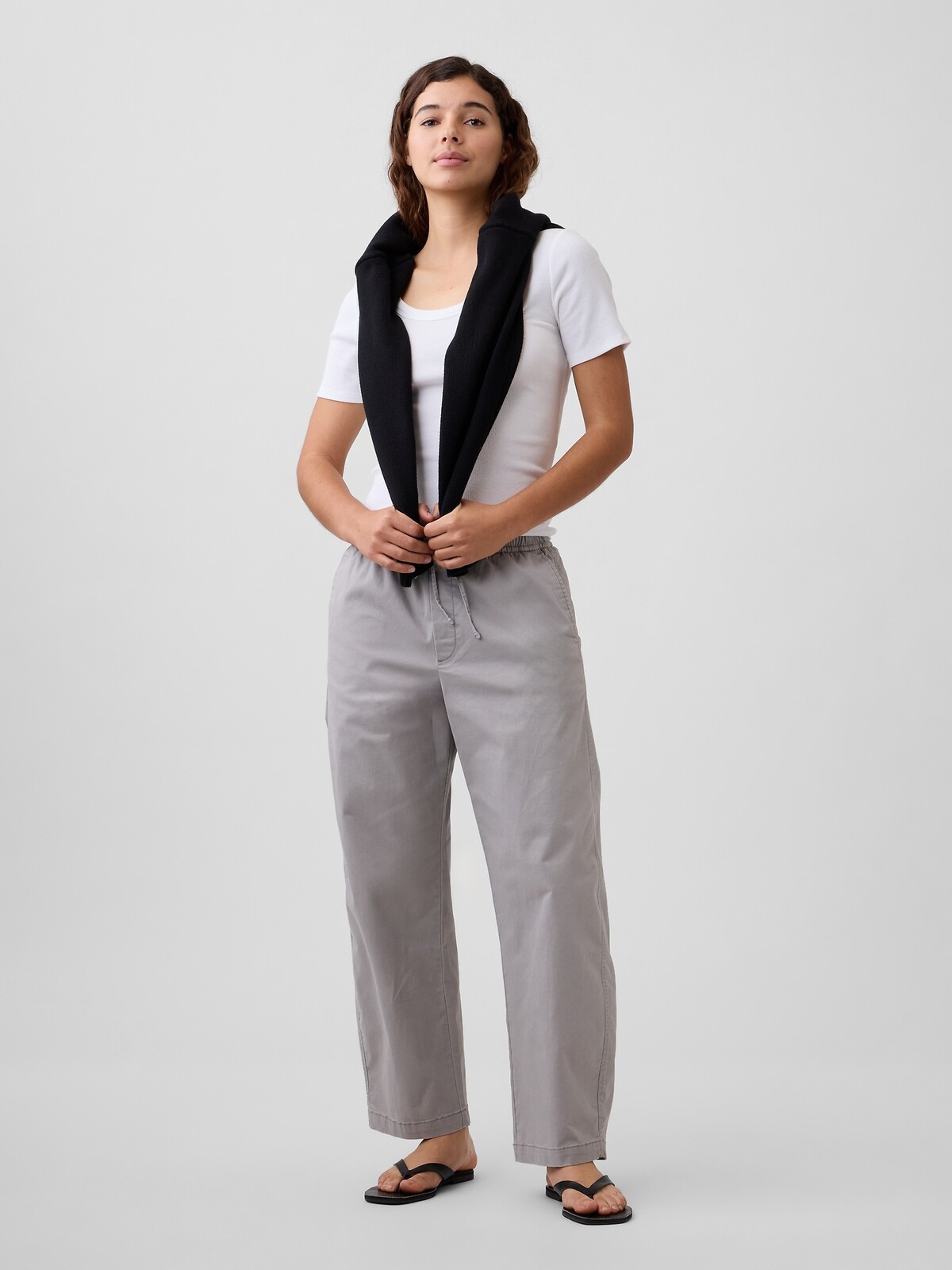 GAP Khaki Nohavice High Rise