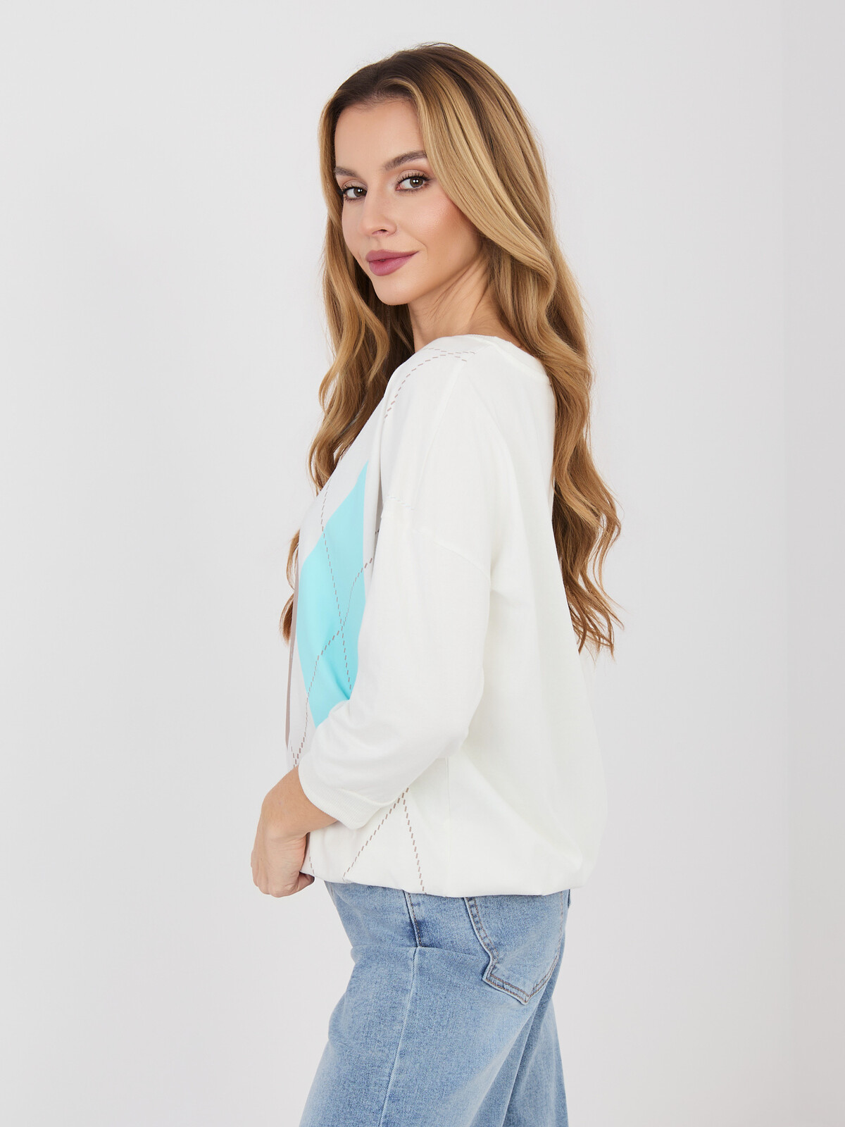 Biela blúzka s geometrickými vzormi