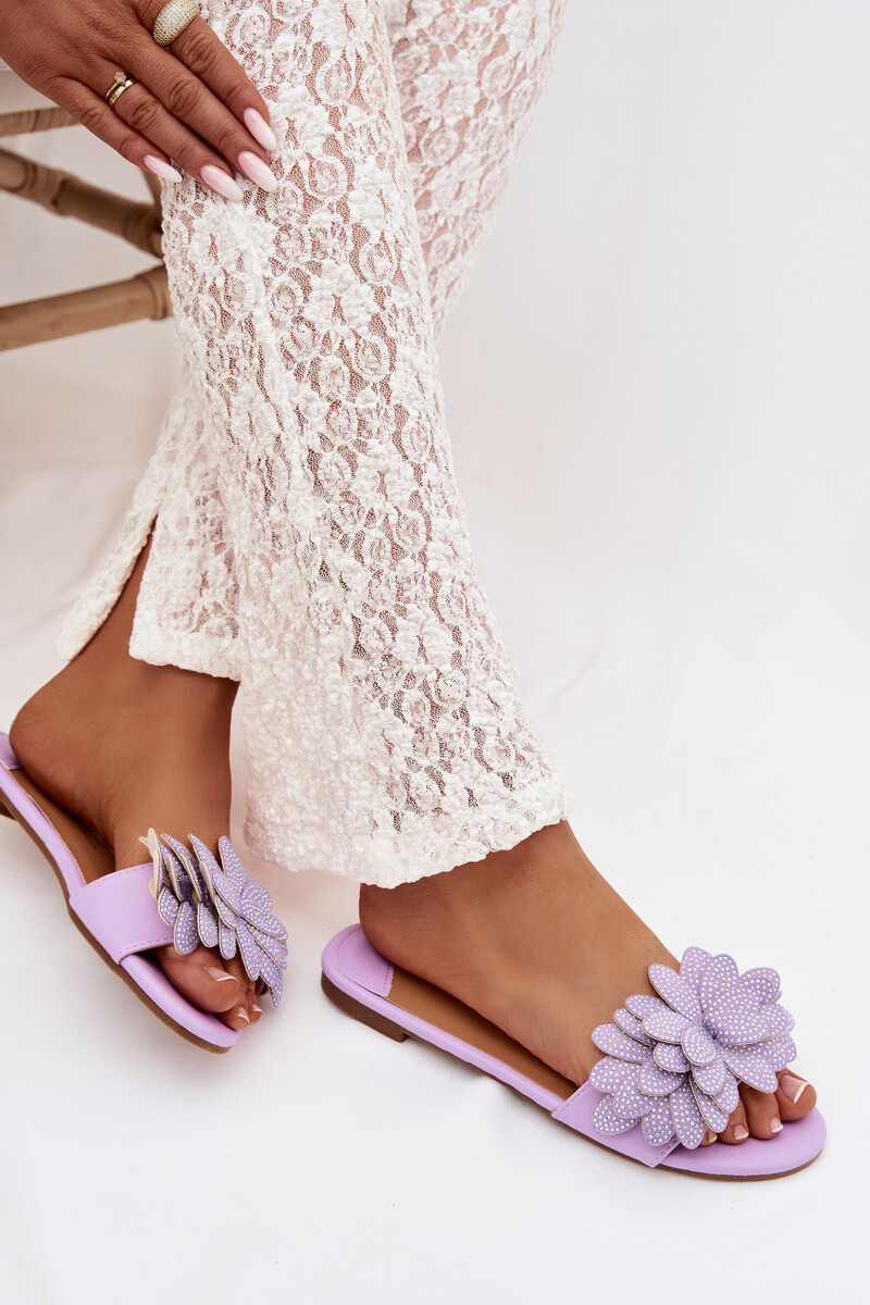 Dámske šľapky Grelora s dekoráciou