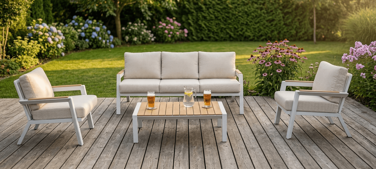 Sada zahradního nábytku pro 5 osob Houseland Porto bílá/béžová