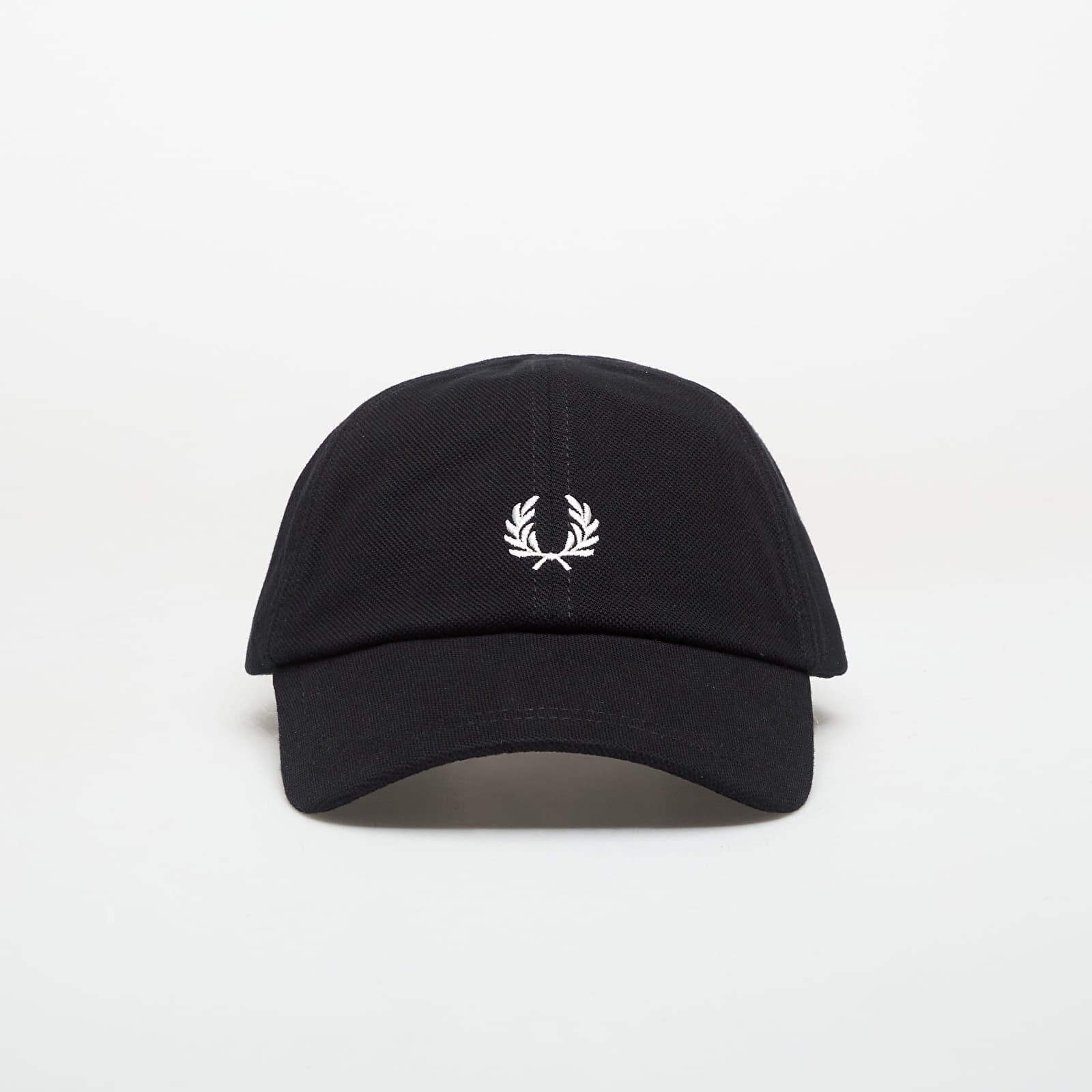 Šiltovka FRED PERRY Pique Classic Cap Black/ Snowwhite Universal