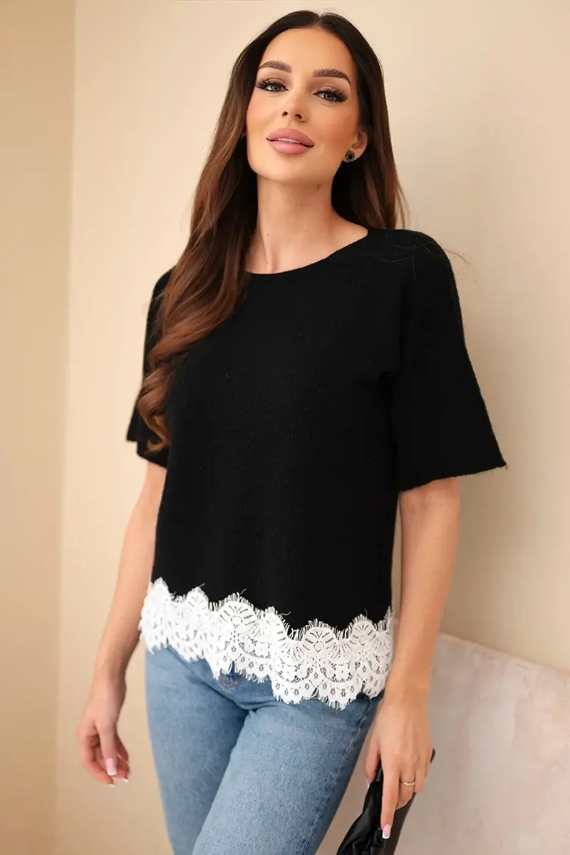 Dámsky sveter s krátkymi rukávmi a čipkou