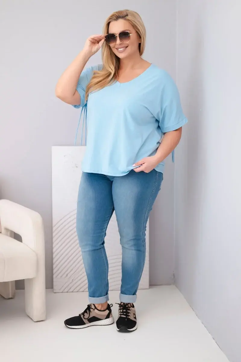 Kesi dámska bavlnená blúzka s V-krkom a strapcami