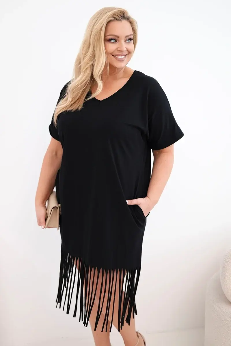 Kesi dámske šaty s V-výstrihom a strapcami čierne