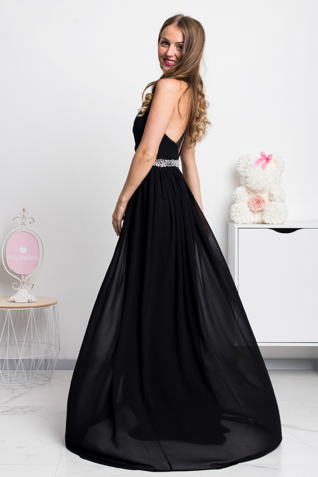 Poškodený tovar - Čierne spoločenské šifónové šaty Veľkosť: XXXL