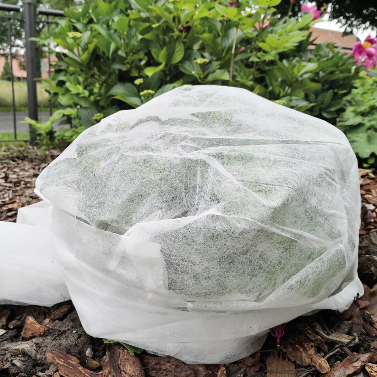 Netkaná textília na ochranu rastlín 150 x 500 cm, biela