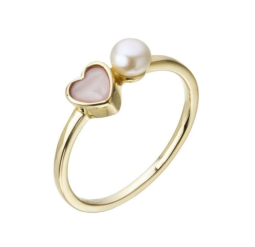Evolution Group Pozlátený prsteň s riečnou perlou a srdiečkom 25004.1 56 mm