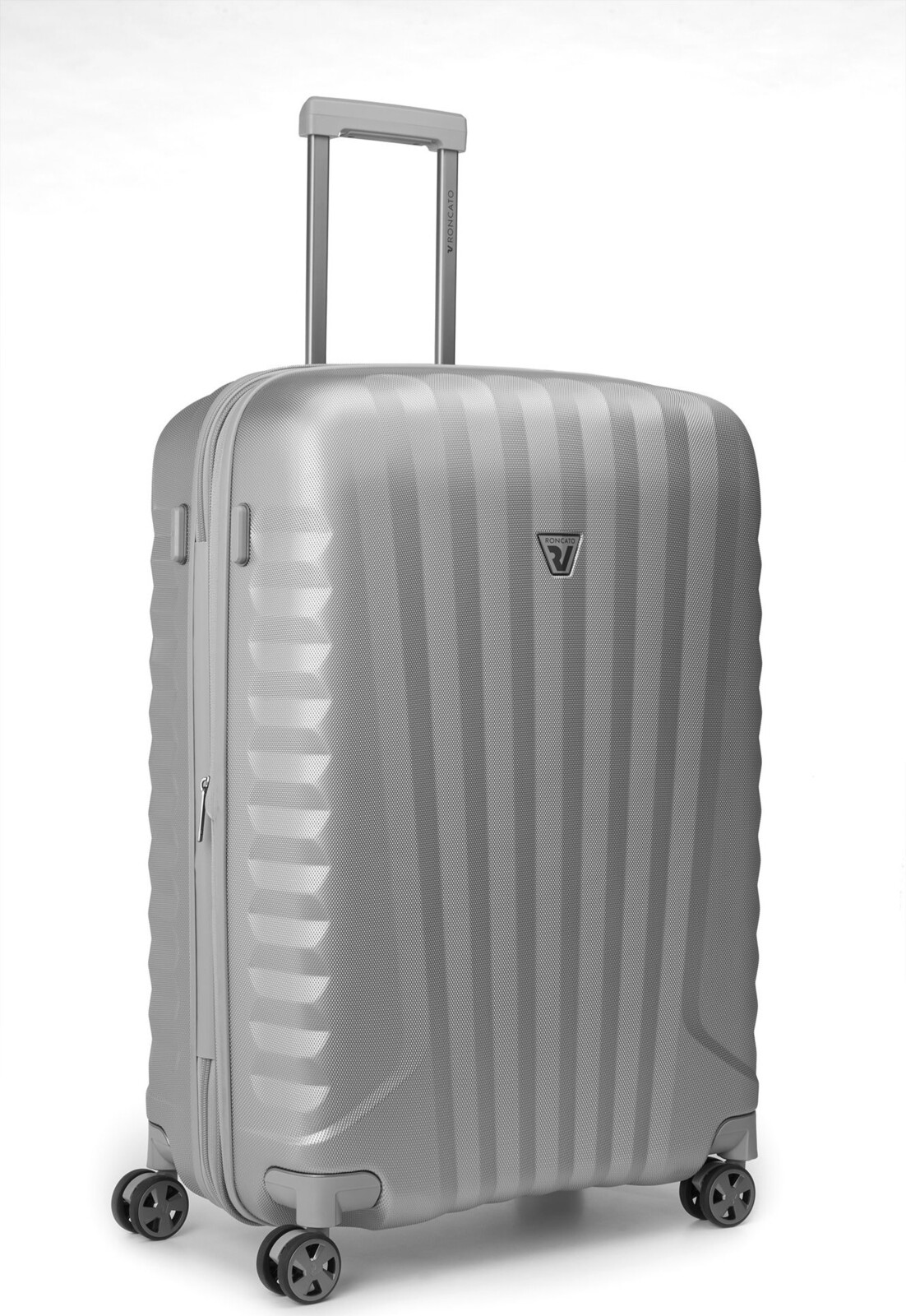 Roncato cestovní kufr Uno Premium 3.0 M 75 × 47 × 27/32 cm stříbrný