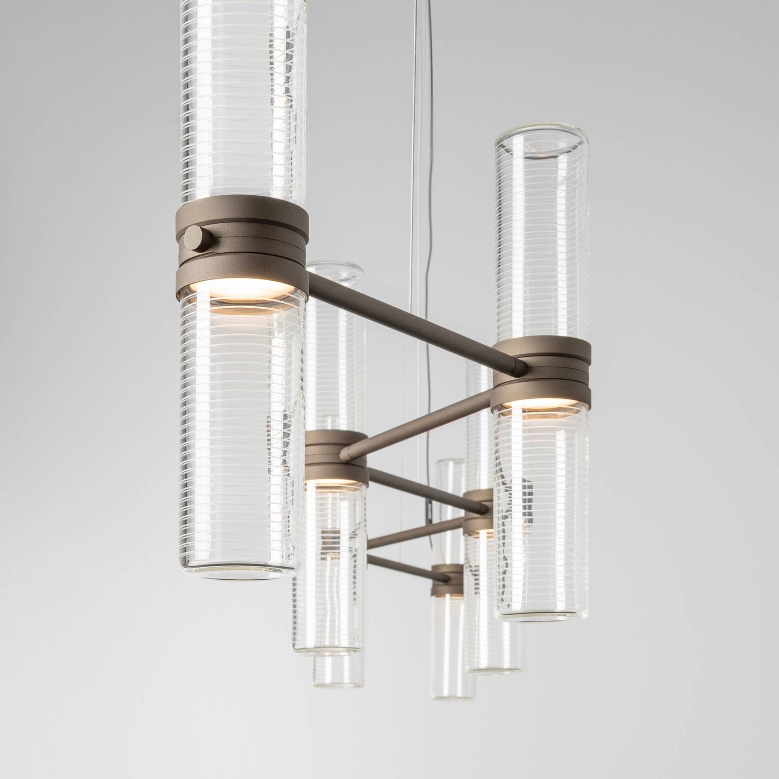 Artemide LED závesné svietidlo Zephyr Linear, bronzová, dĺžka 160 cm