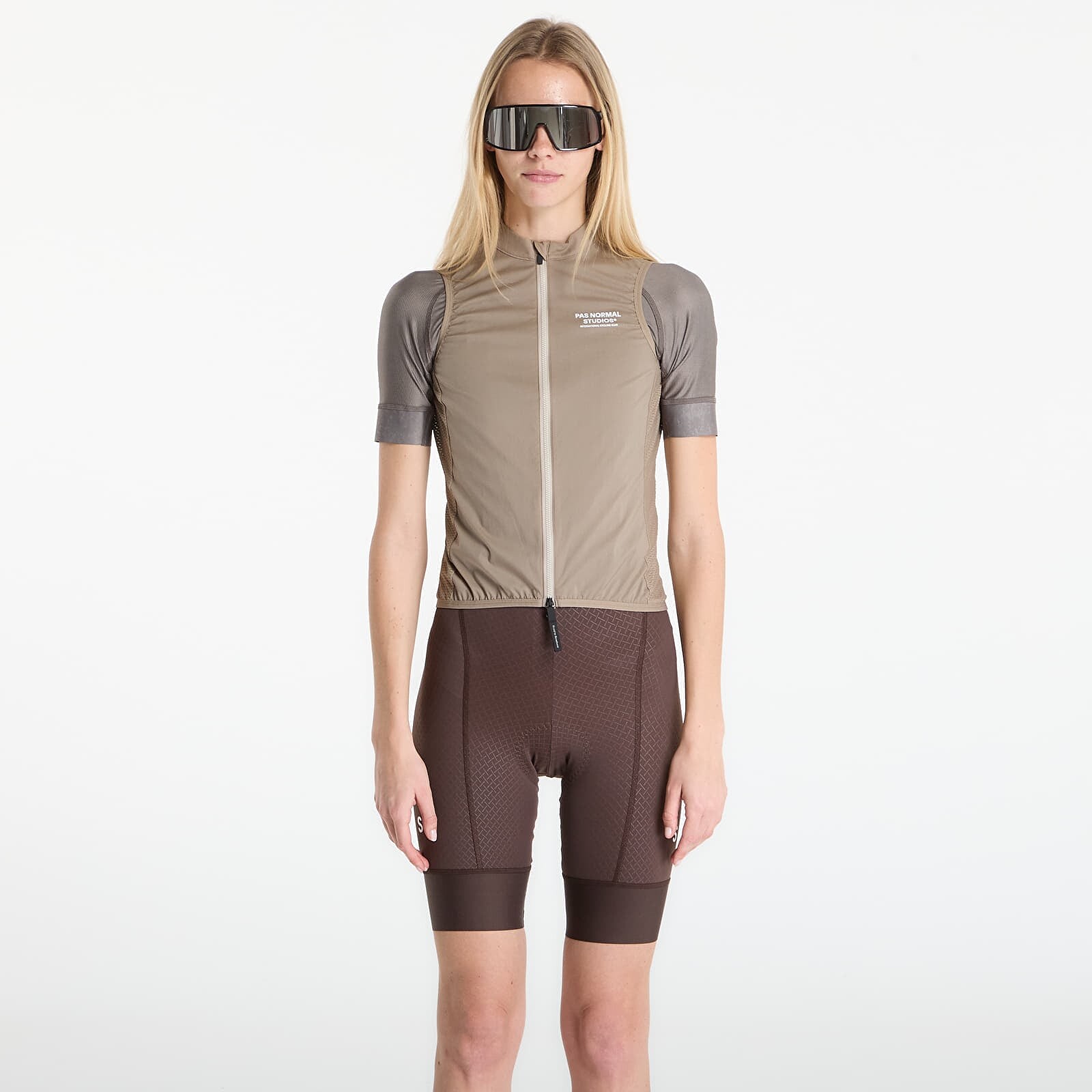 Vesta Pas Normal Studios Women's Mechanism Stow Away Gilet Beige S