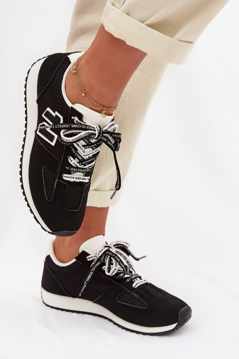 Dámske tenisky s dekoratívnym šnúrovaním