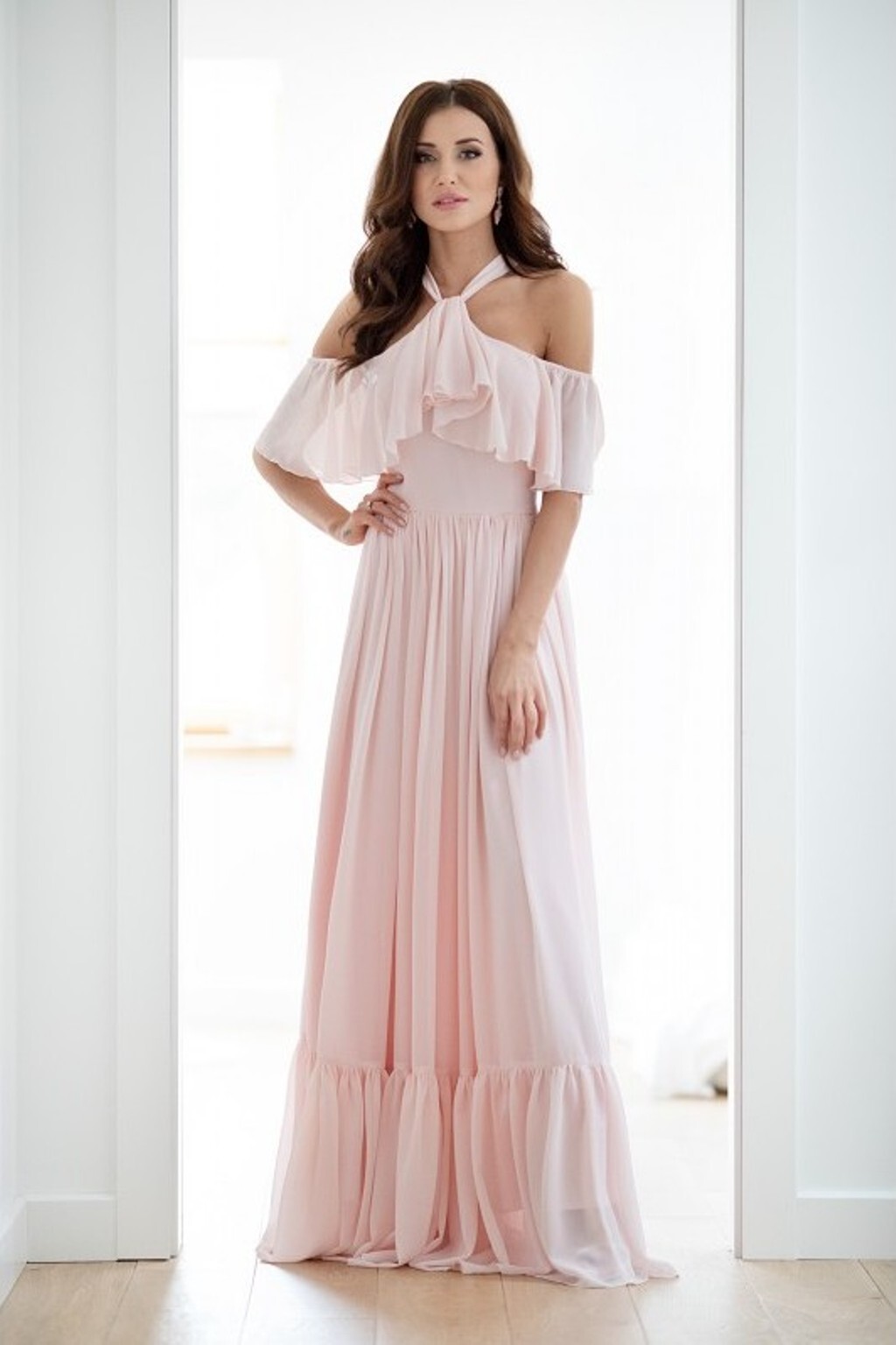 Parisse Svetloružové šifónové šaty s viazaním Veľkosť: S