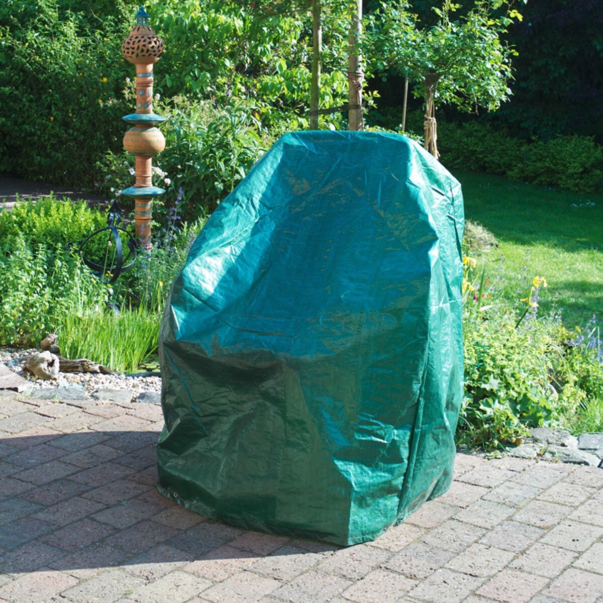 Ochranný kryt na záhradné kreslo