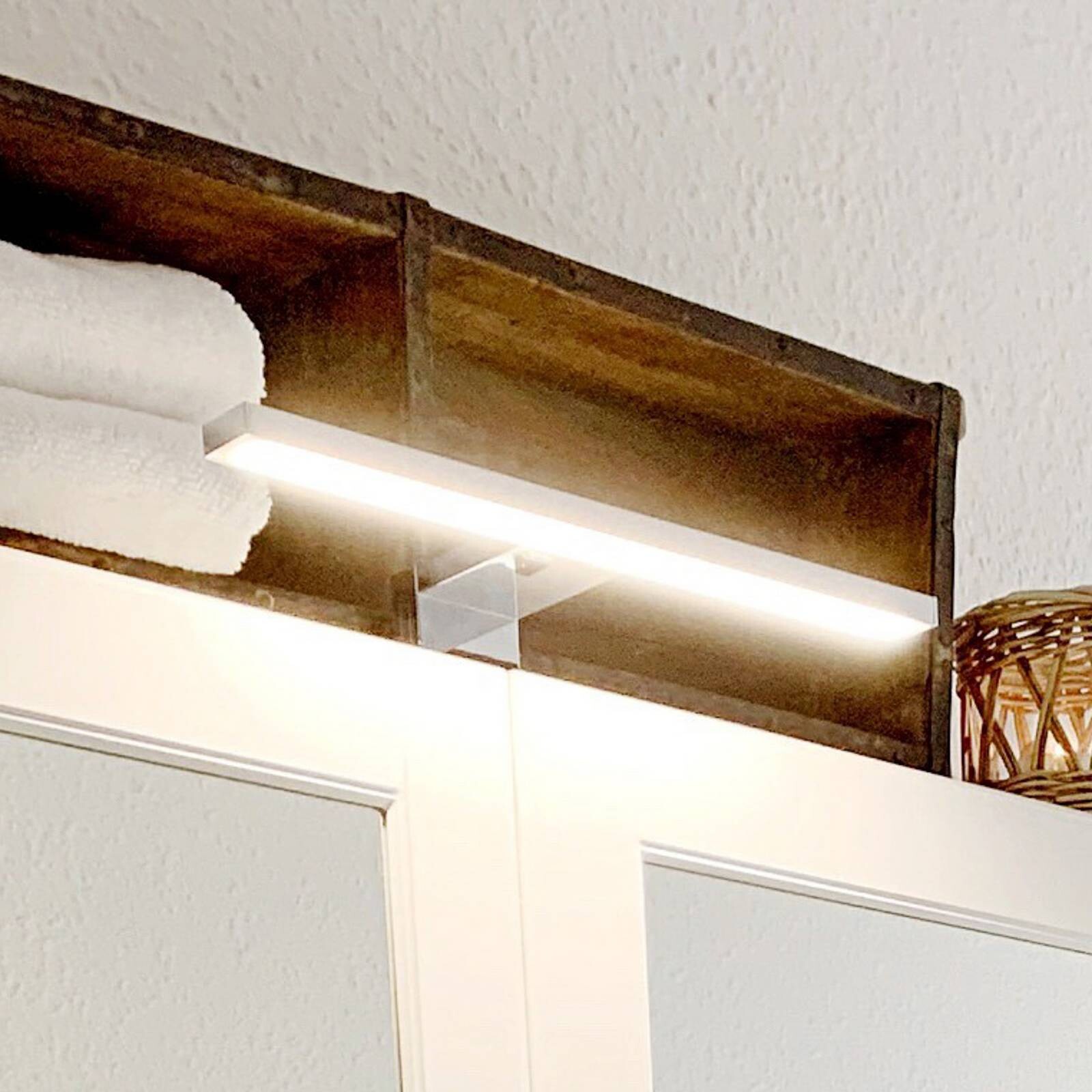 LED zrkadlo svetlo Mira, šírka 30 cm, chróm, kov, 4 000 K