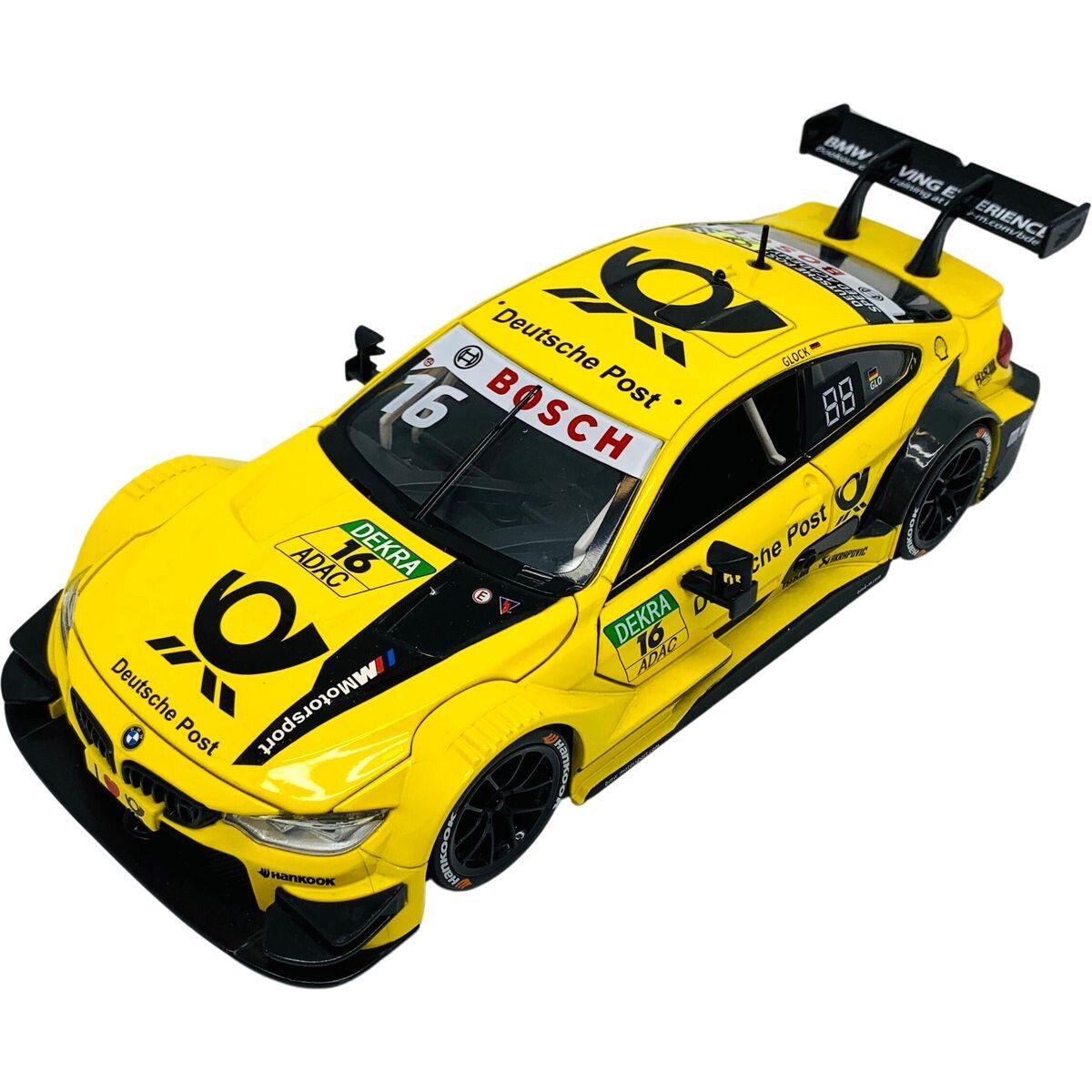 Sparkys 1:24 BMW M4 DTM žlté