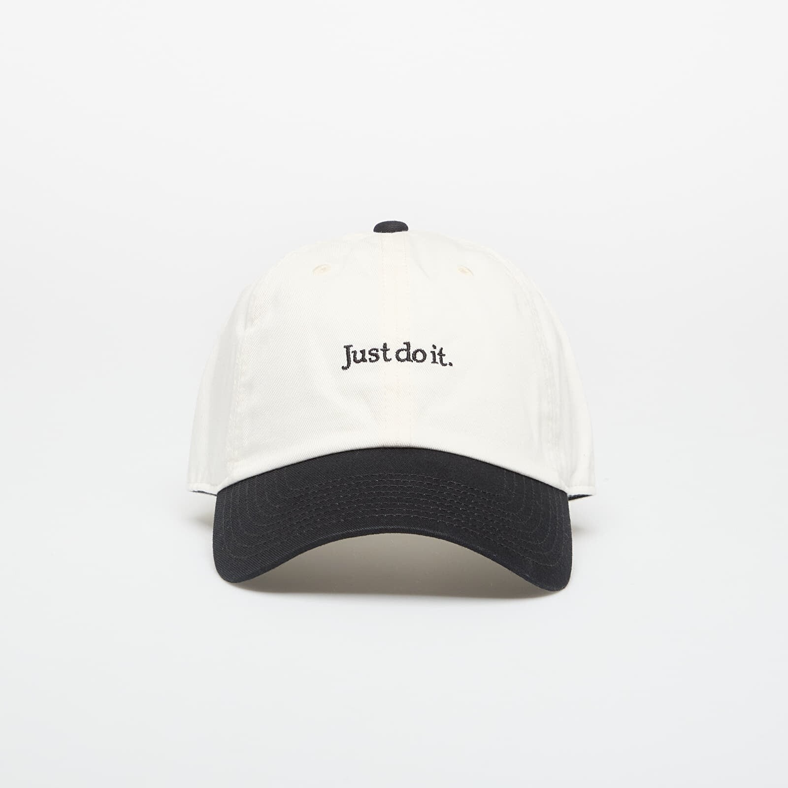 Šiltovka Nike Club Unstructured JDI Cap Sail/ Black/ Black Universal