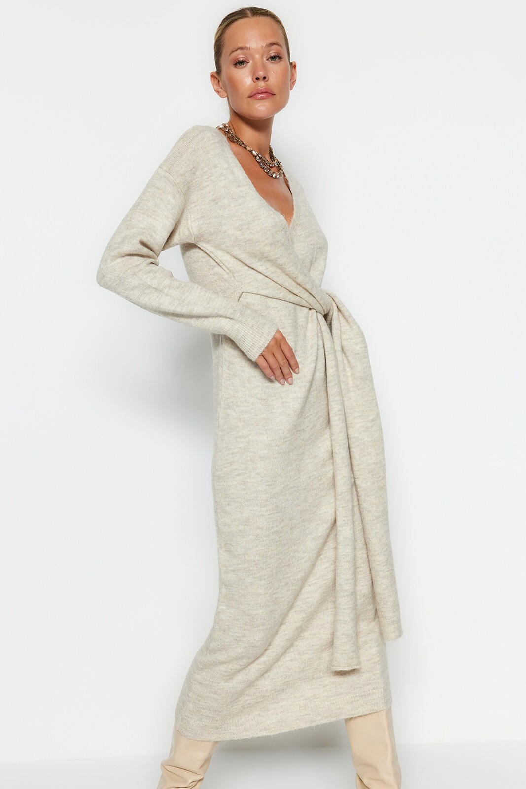 Trendyol Kamenné Maxi Pletené Šaty s Dvojradovým Golierom a Viazaním