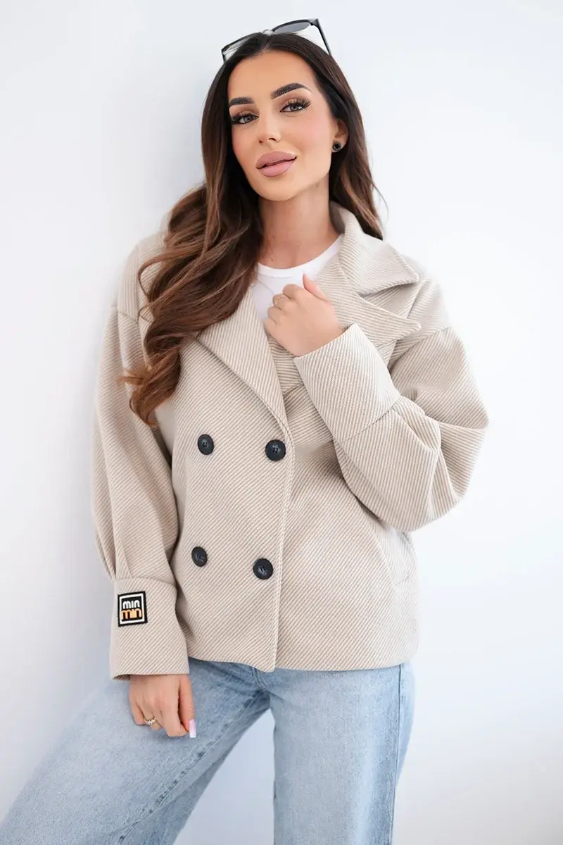 Dvojradový krátky kabát s golierom béžový