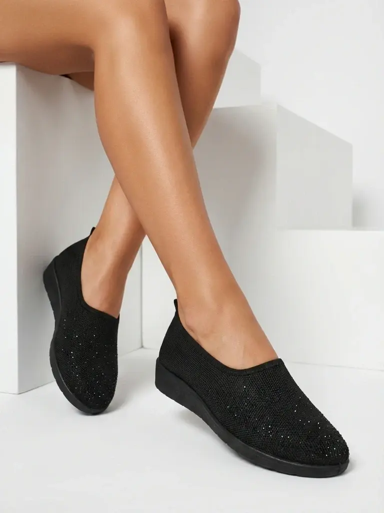 Dámske Slip-On topánky s kamienkami