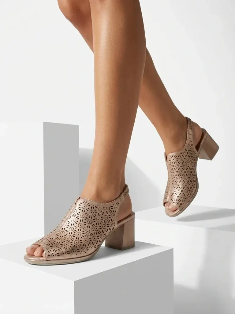 Dámske sandále s podpätkom Effella