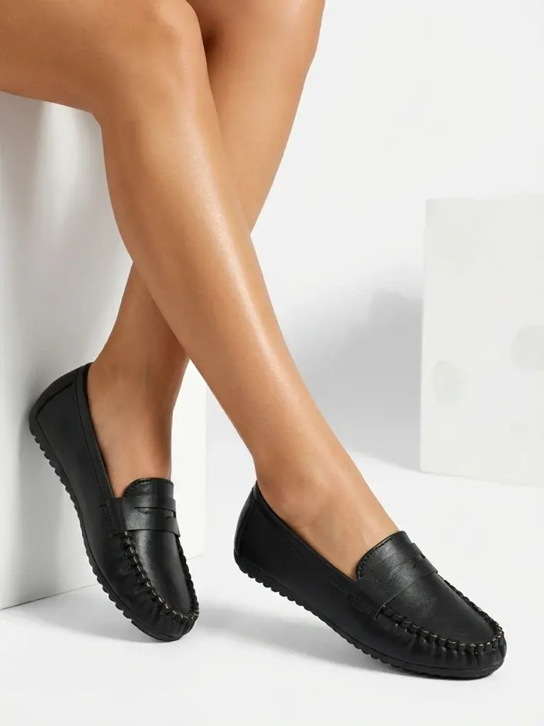 Dámske mokasíny na plochej podrážke